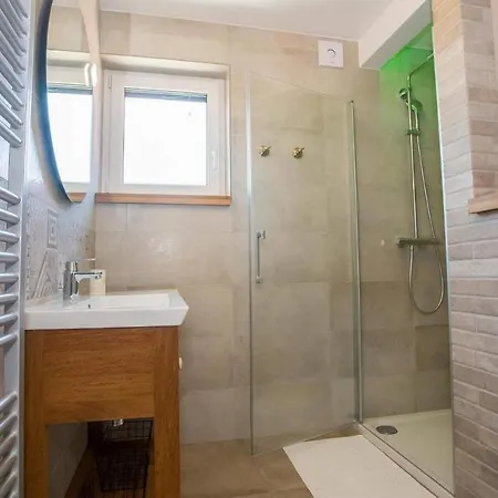 San Avia Ii Apartment *